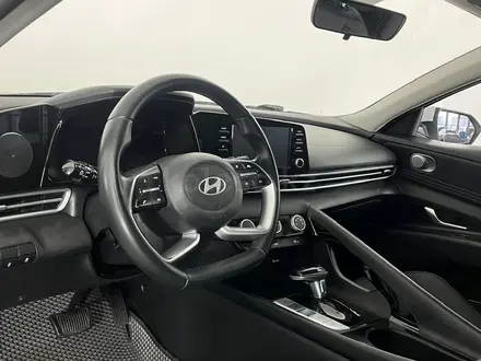 Hyundai Elantra 2023 года за 7 240 000 тг. в Караганда – фото 12
