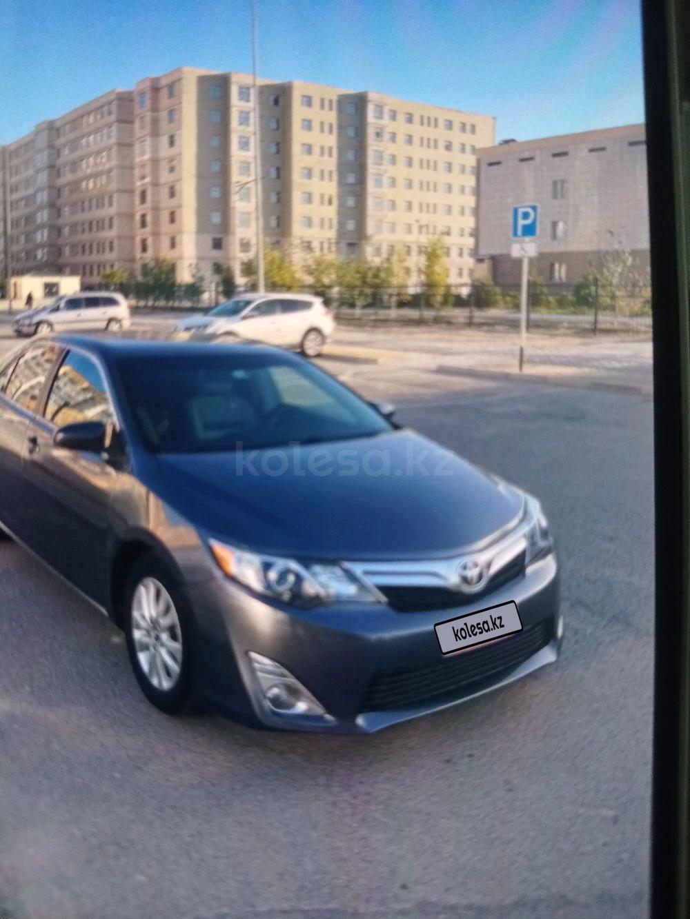 Toyota Camry 2013 г.