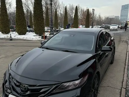 Toyota Camry 2019 года за 15 500 000 тг. в Алматы – фото 12
