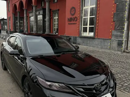 Toyota Camry 2019 года за 15 500 000 тг. в Алматы – фото 13