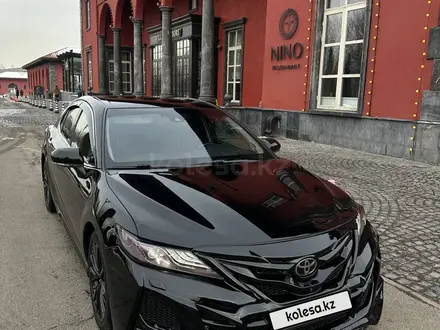 Toyota Camry 2019 года за 16 000 000 тг. в Алматы – фото 15