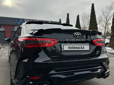 Toyota Camry 2019 года за 15 500 000 тг. в Алматы – фото 22
