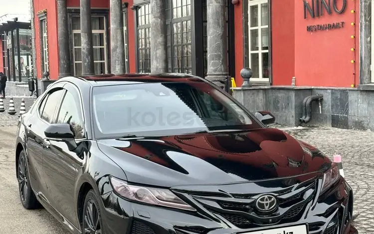 Toyota Camry 2019 года за 19 000 000 тг. в Алматы