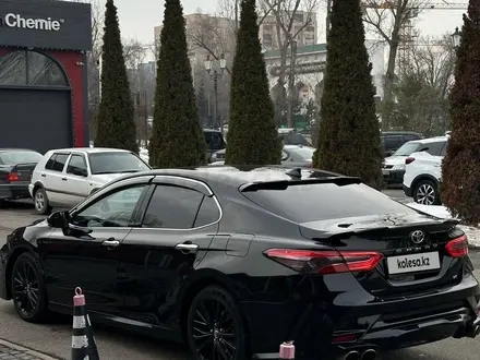 Toyota Camry 2019 года за 16 000 000 тг. в Алматы – фото 45
