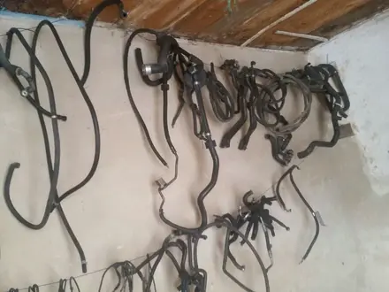 Патрубки тросики на капот провода АБС за 5 000 тг. в Алматы – фото 4
