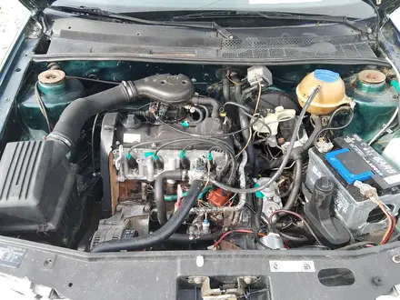Volkswagen Golf 1996 года за 1 800 000 тг. в Шымкент – фото 9