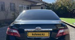 Toyota Camry 2011 года за 4 500 000 тг. в Атырау – фото 2