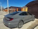 Hyundai Sonata 2021 года за 10 000 000 тг. в Атырау – фото 3
