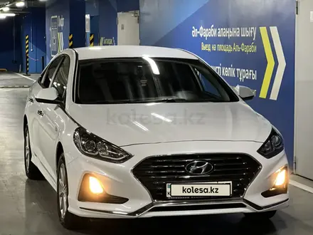 Hyundai Sonata 2018 года за 9 200 000 тг. в Алматы – фото 4