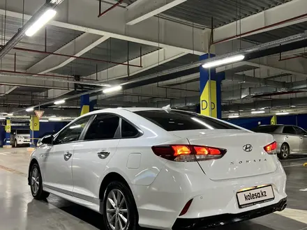Hyundai Sonata 2018 года за 9 200 000 тг. в Алматы – фото 8