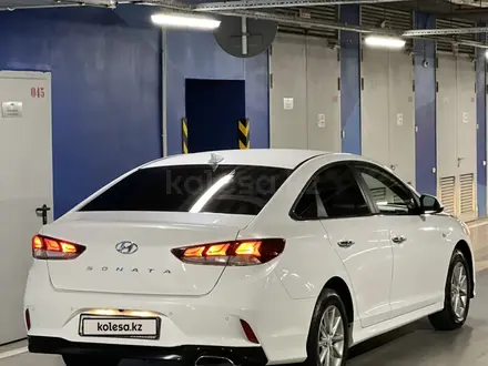 Hyundai Sonata 2018 года за 9 200 000 тг. в Алматы – фото 9