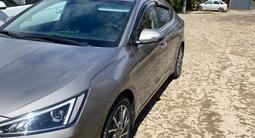 Hyundai Elantra 2020 года за 12 500 000 тг. в Актобе – фото 2