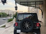 Jeep Wrangler 2023 года за 50 500 000 тг. в Астана – фото 2