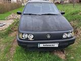 Volkswagen Passat 1993 годаүшін1 100 000 тг. в Шымкент