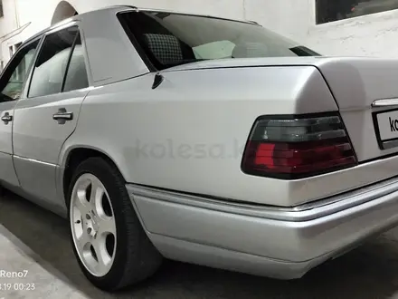 Mercedes-Benz E 280 1993 года за 3 500 000 тг. в Шымкент – фото 11