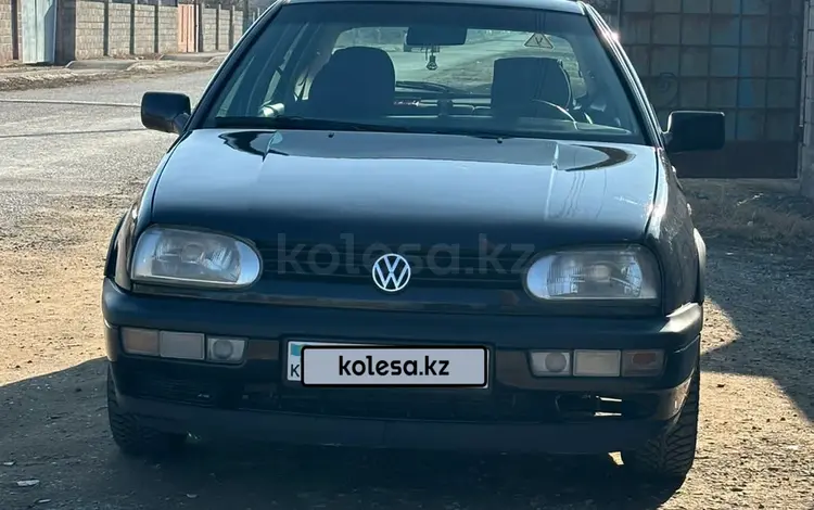 Volkswagen Golf 1996 годаүшін2 100 000 тг. в Тараз