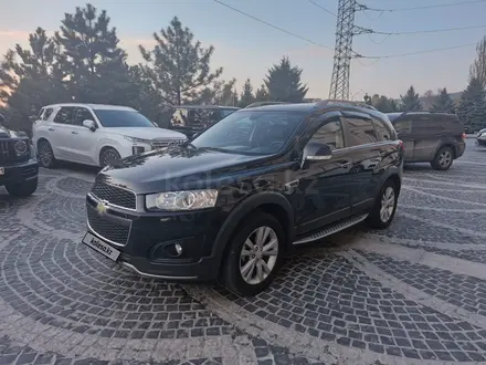 Chevrolet Captiva 2014 года за 8 200 000 тг. в Алматы – фото 2