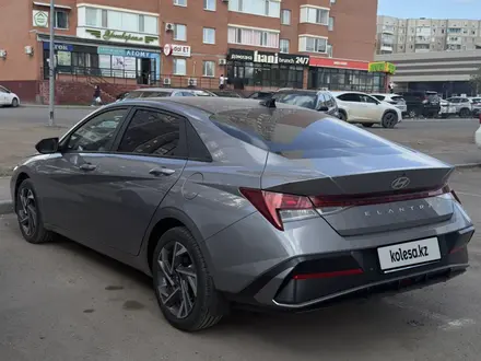 Hyundai Elantra 2024 года за 11 100 000 тг. в Караганда – фото 2
