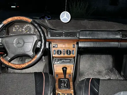 Mercedes-Benz E 280 1993 года за 1 500 000 тг. в Алматы – фото 5