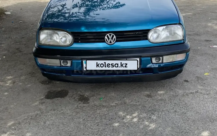 Volkswagen Golf 1994 годаүшін2 000 000 тг. в Тараз