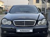 Mercedes-Benz C 240 2000 года за 3 000 000 тг. в Алматы – фото 2