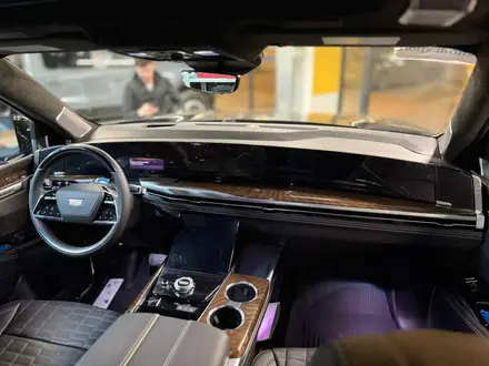 Cadillac Escalade Sport Platinum 2025 года за 90 000 000 тг. в Алматы – фото 29
