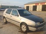 Volkswagen Golf 1994 года за 380 000 тг. в Актау