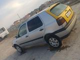 Volkswagen Golf 1994 года за 380 000 тг. в Актау – фото 4