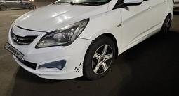 Hyundai Accent 2015 года за 4 250 000 тг. в Актобе – фото 2