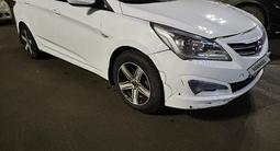 Hyundai Accent 2015 года за 4 250 000 тг. в Актобе – фото 3