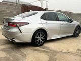 Toyota Camry 2022 годаүшін13 500 000 тг. в Тараз – фото 4