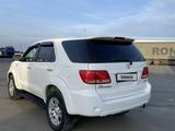 Toyota Fortuner 2006 года за 8 000 000 тг. в Атырау – фото 5