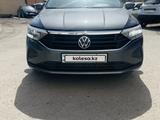Volkswagen Polo 2021 года за 7 500 000 тг. в Караганда – фото 2