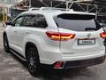 Toyota Highlander 2018 года за 23 999 000 тг. в Алматы – фото 7