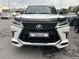 Lexus LX 570 2017 годаүшін50 000 000 тг. в Шымкент