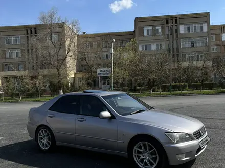 Lexus IS 200 2003 года за 4 000 000 тг. в Алматы – фото 2