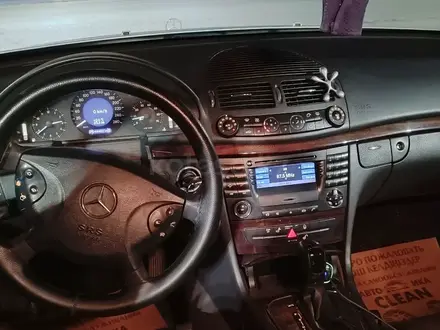 Mercedes-Benz E 320 2002 года за 4 700 000 тг. в Астана – фото 2