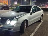 Mercedes-Benz E 320 2002 года за 4 700 000 тг. в Астана