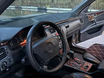 Mercedes-Benz E 280 1999 года за 3 250 000 тг. в Алматы – фото 12