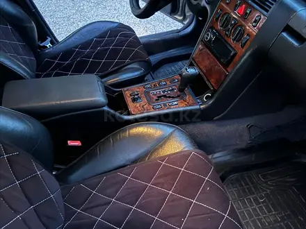 Mercedes-Benz E 280 1999 года за 3 250 000 тг. в Алматы – фото 13