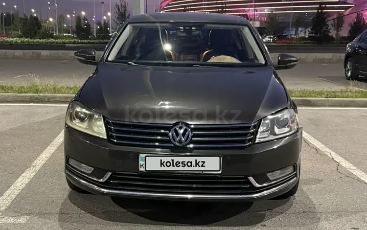 Volkswagen Passat 2012 годаүшін4 000 000 тг. в Алматы