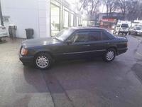 Mercedes-Benz E 200 1995 годаүшін1 900 000 тг. в Алматы