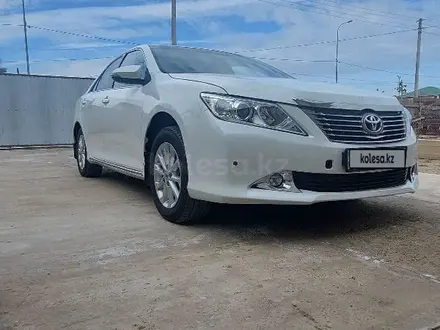 Toyota Camry 2014 года за 8 000 000 тг. в Атырау