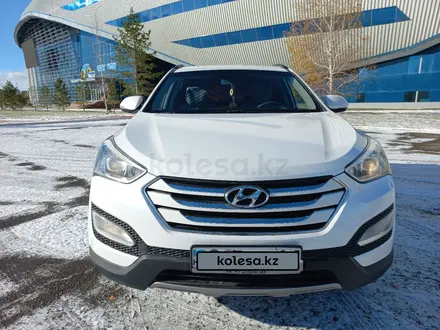 Hyundai Santa Fe 2014 года за 9 600 000 тг. в Астана – фото 3