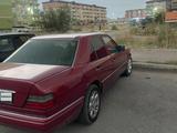 Mercedes-Benz E 220 1993 года за 1 500 000 тг. в Тараз – фото 3