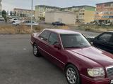 Mercedes-Benz E 220 1993 года за 1 500 000 тг. в Тараз – фото 4