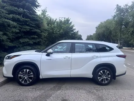 Toyota Highlander 2022 года за 25 000 000 тг. в Алматы