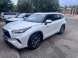 Toyota Highlander 2022 года за 25 000 000 тг. в Алматы – фото 4