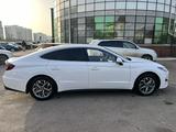 Hyundai Sonata 2023 годаүшін13 800 000 тг. в Астана – фото 4