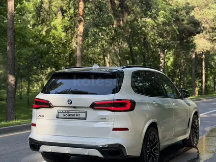 BMW X5 2022 года за 33 000 000 тг. в Алматы – фото 10